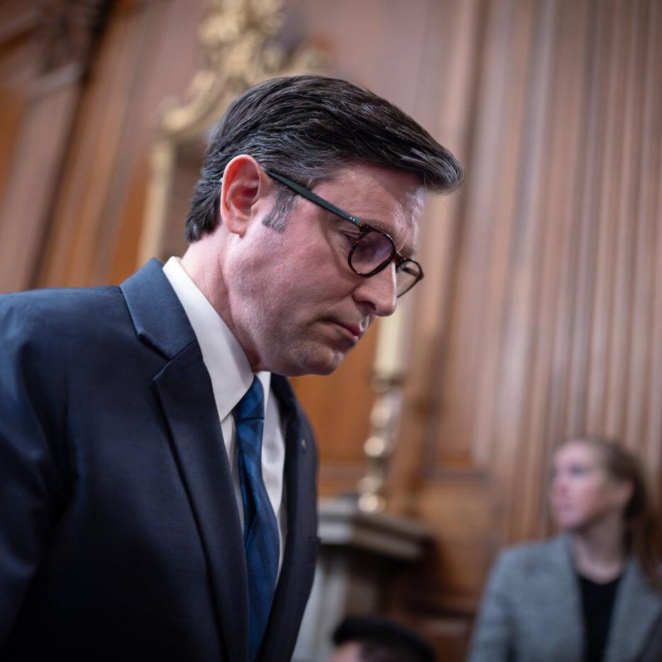 Trump says Senate should scrap the filibuster to end the government shutdown